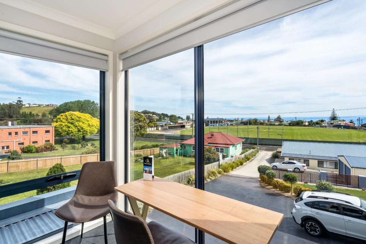 Madsen Retreat Hotel Penguin Luaran gambar